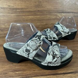 Dansko Sophie Snakeskin Leather Sandals Clogs Women’s Size 8 (38) Shoes